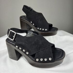 Torrid Black Faux Suede Studded Platform Clog Heels Sz 6